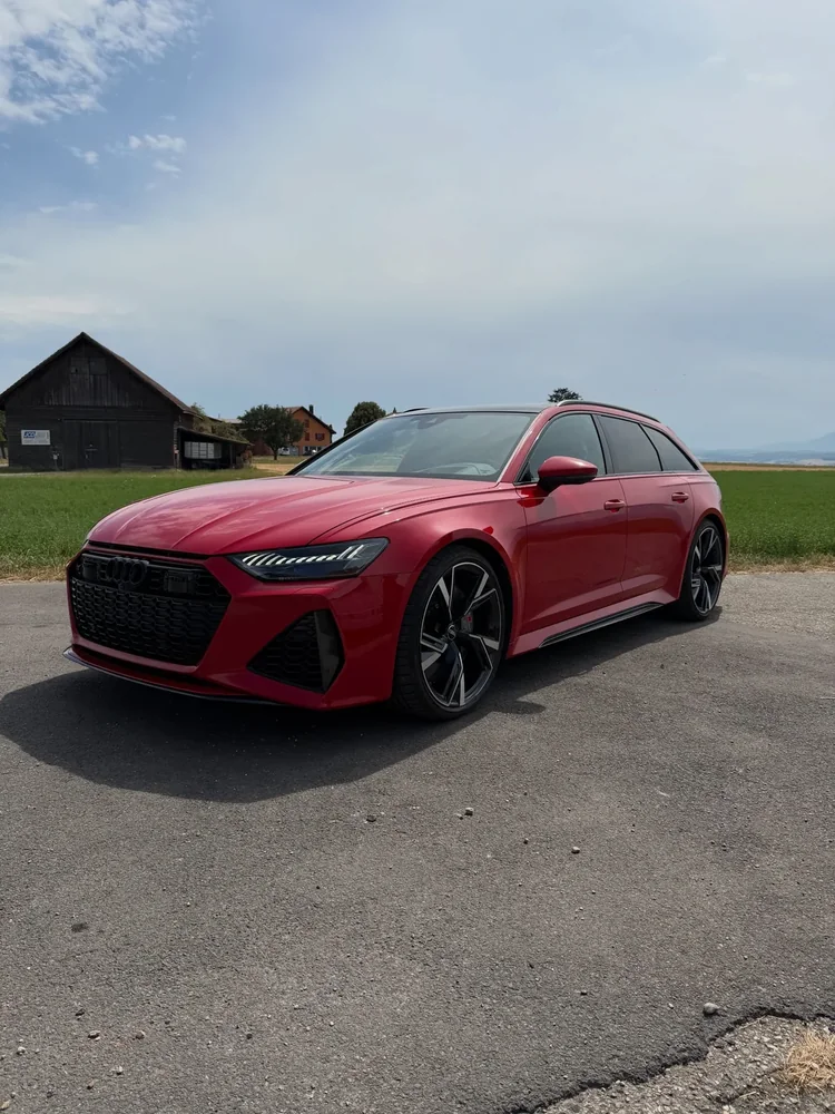 Audi RS6 (publié en juillet 2026), ppf carbone : photo 1 sur 3