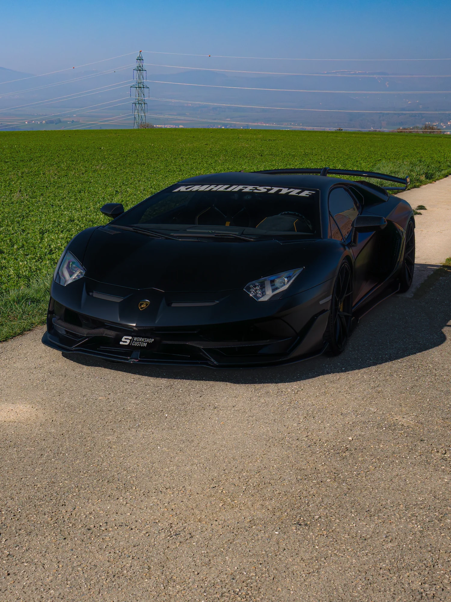 Lamborghini Aventador SVJ en full covering noir