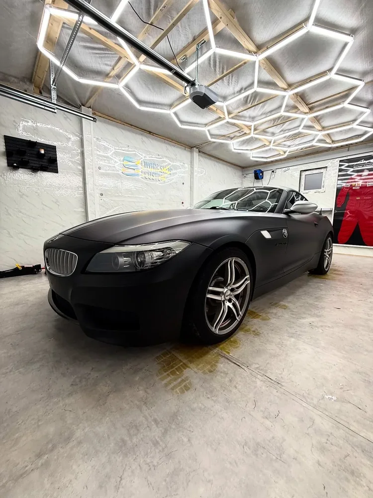 BMW Z4 (publié en juin 2025), full covering satiné : photo 1 sur 4