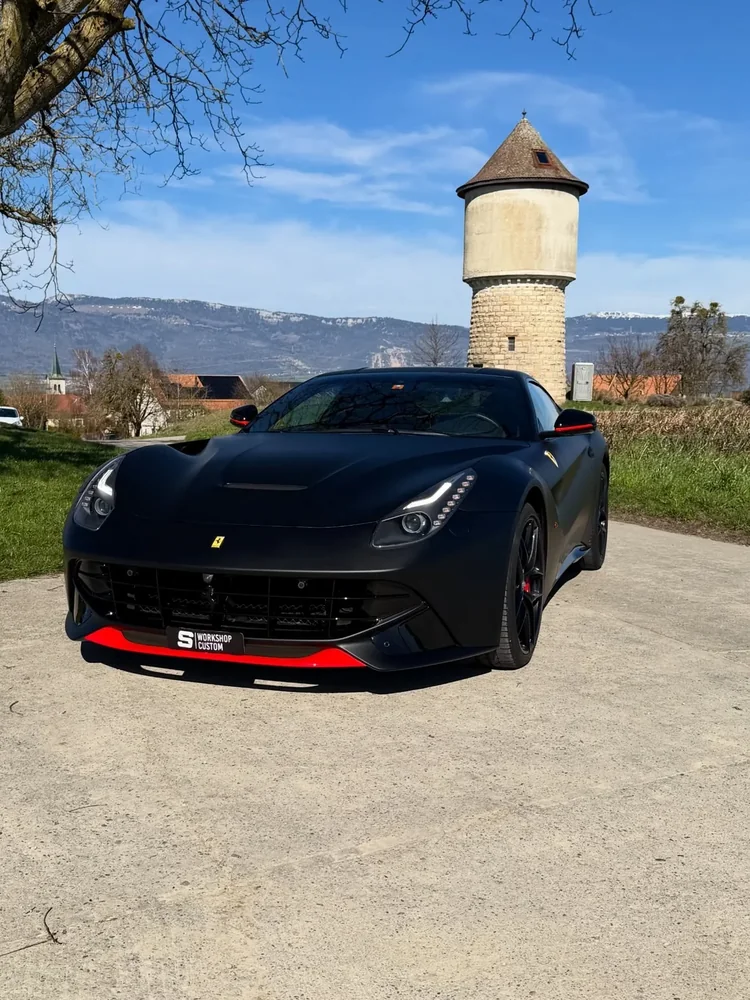 Ferrari F12 (publié en mars 2026), full ppf coloré : photo 1 sur 4