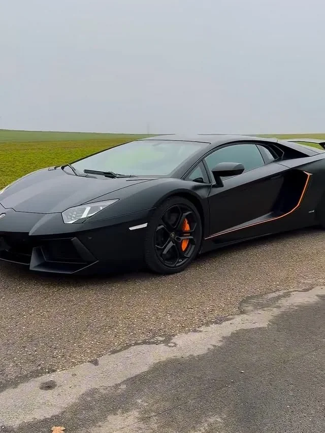 Lamborghini Aventador (publié en décembre 2025), marquage lp : photo 1 sur 1